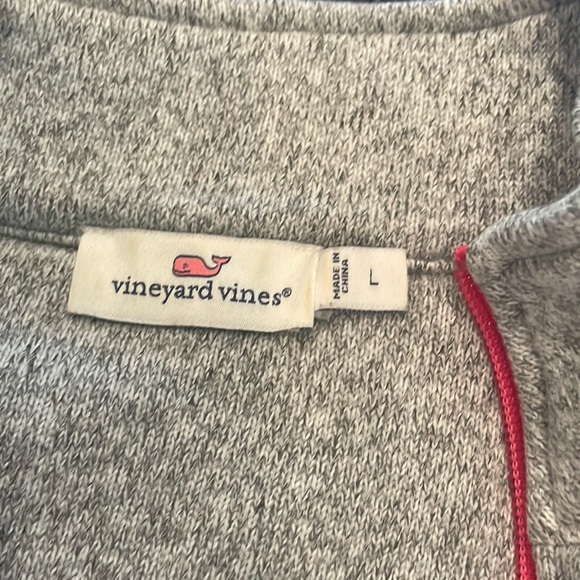 Women’s Vineyard Vines 1/2 quarter zip sweatshirt - Picture 3 of 5